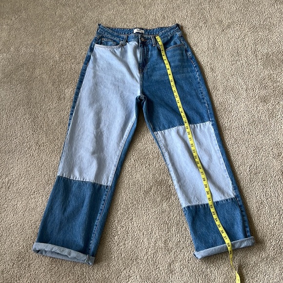 Forever 21 90s baggy Denim W/ Patchwork Detail | Size 29 - Picture 5 of 9